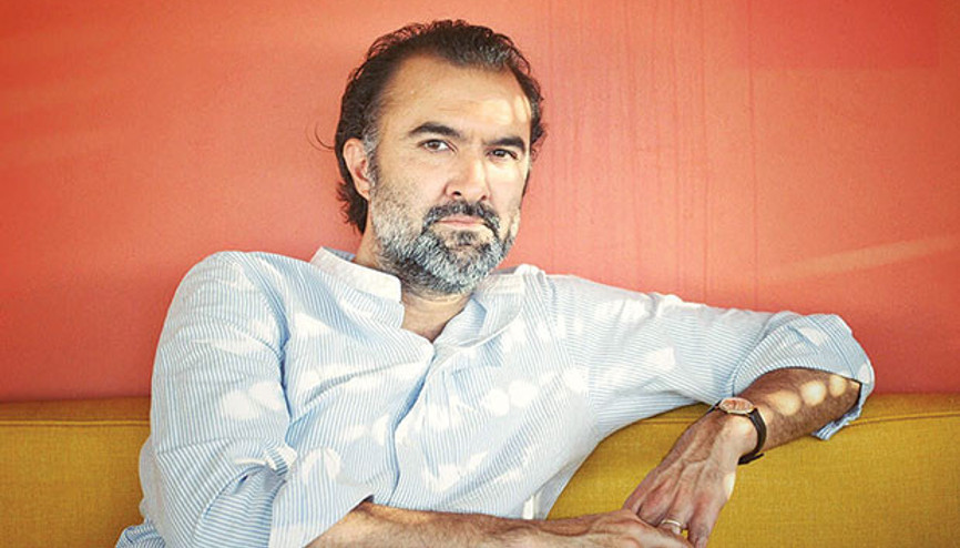 Soğuk Kuzey geceleri gibi memleket, hiç sabah olmayacak gibi geliyor bazen insana ama olacak elbet...