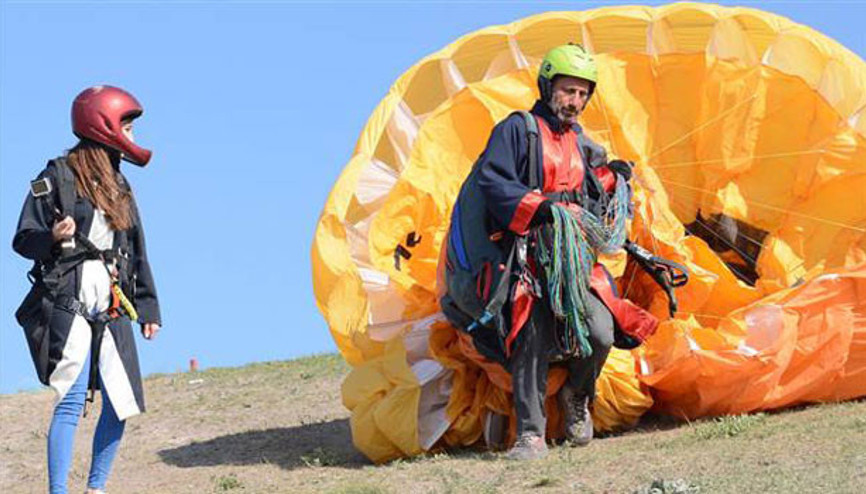 Paraşüt tutkunu, 15 metre yükseklikten düşerek öldü