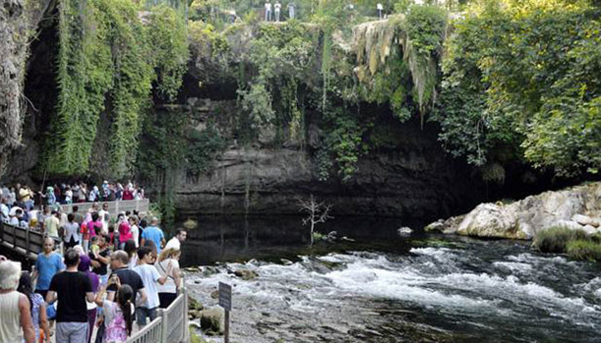 Kurşunlu artık çağlamıyor, damlıyor