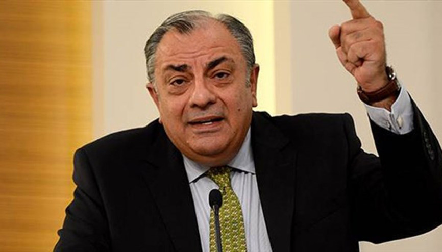 Anastasiadis’e sert tepki: Önce sen kes Yunanistan ile bağlarını