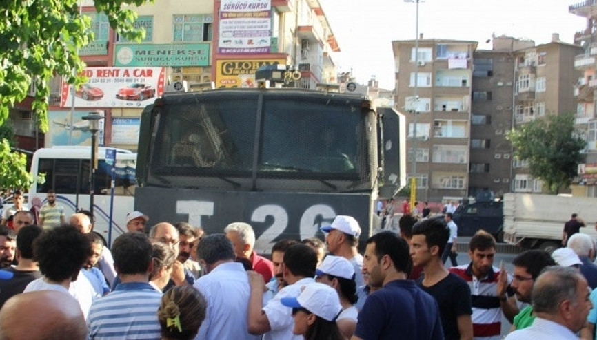 Diyarbakır’da KESK’lilere müdahale: 28 gözaltı