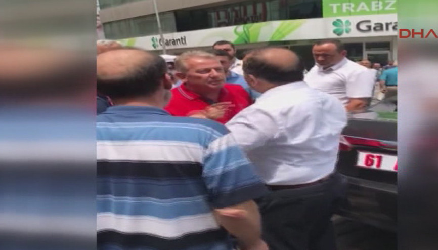 CHPli vekille kaymakam tartıştı Gerginliği vatandaş bitirdi