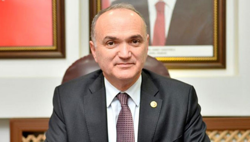 Faruk Özlü kimdir