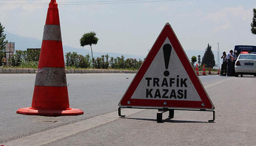 Erzincanda feci kaza: Ölüler ve yaralılar var