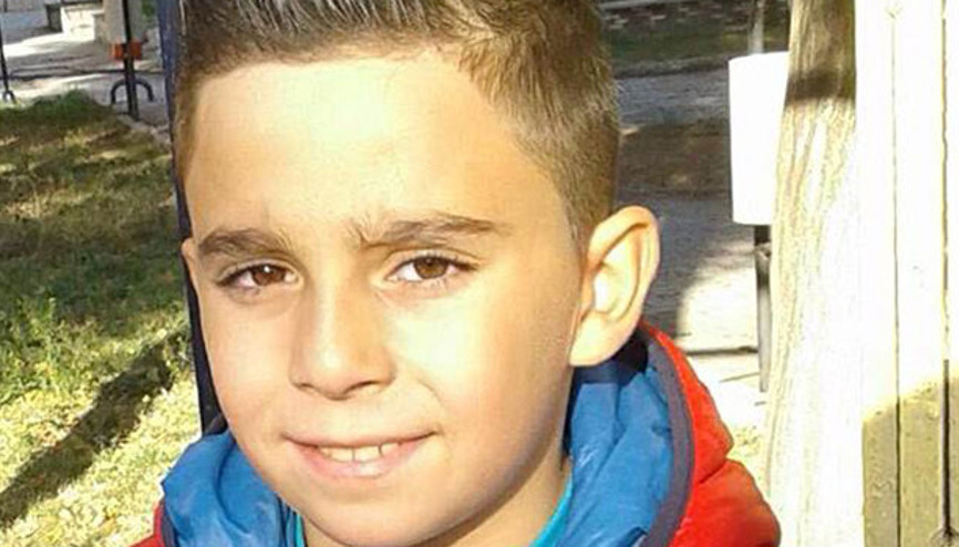 Saklambaç oynarken 7’nci kattan düşüp öldü