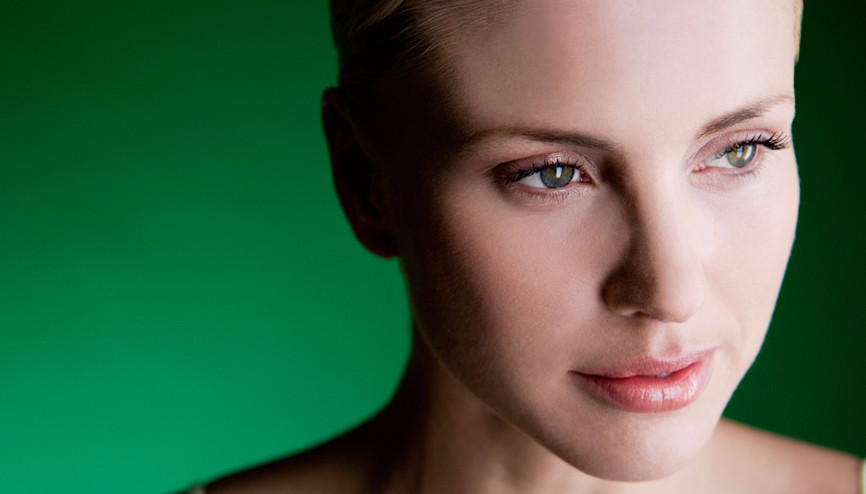 4 hareketle yüzünüzü gençleştirecek yüz yogası