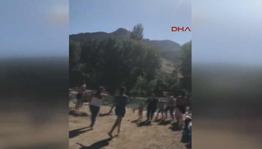 Pülümür Çayında plaj keyfini silah sesleri bitirdi