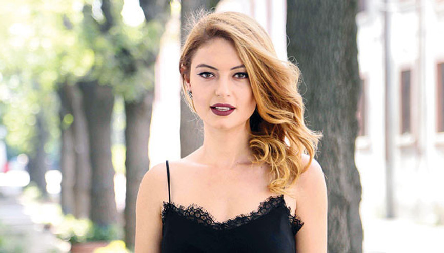 Hazal Şenel: Şöhret 13’ümde  geldi pek farkına varmadım