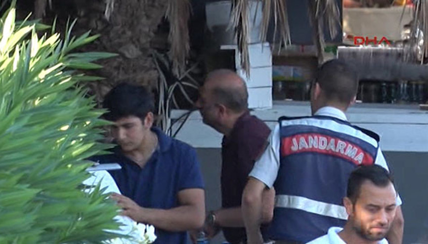 Bodrumda çifte tabancalı saldırgan dehşeti
