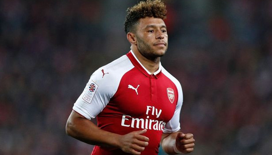 Chelseanin hedefi Alex Oxlade-Chamberlain