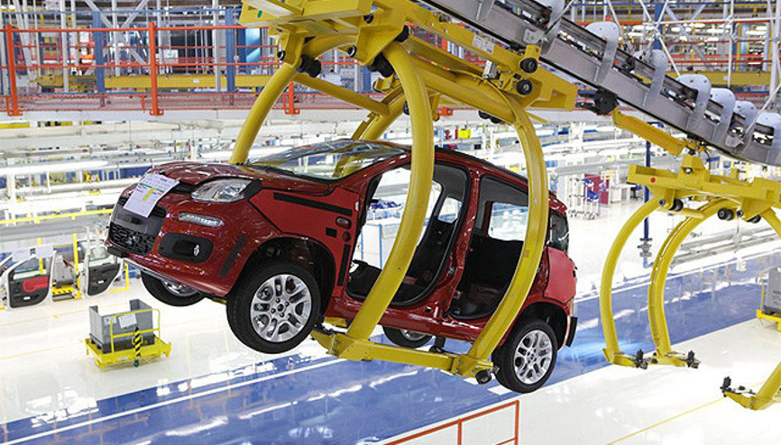 Çinliler otomobil devine göz dikti