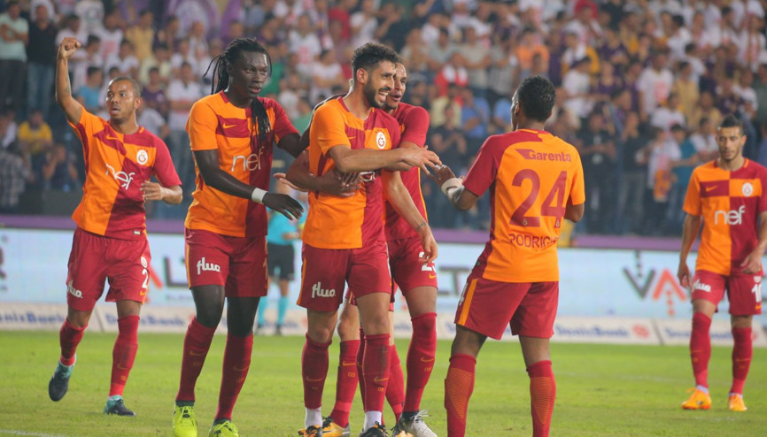 Galatasaray yendi, Capsler patladı