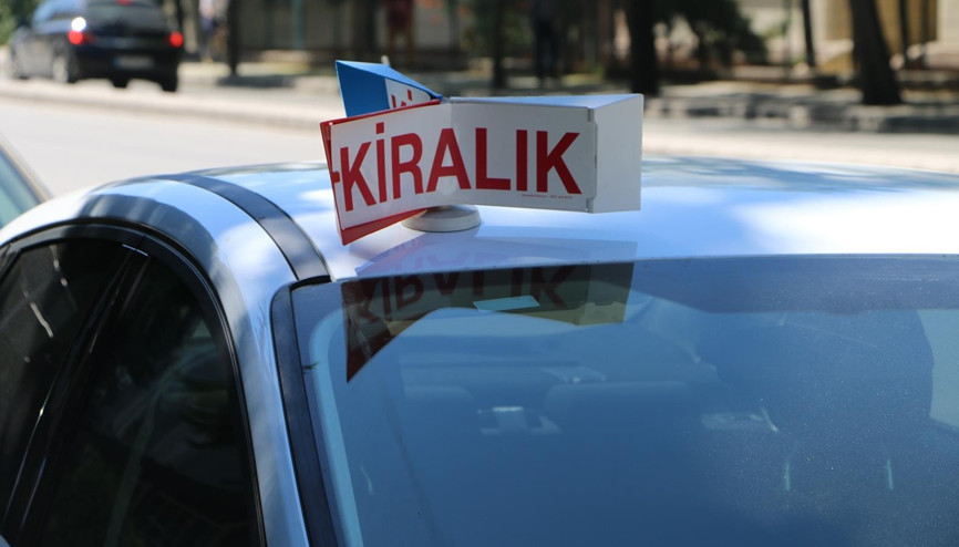 Kiralık araç için rezervasyon yaptırın