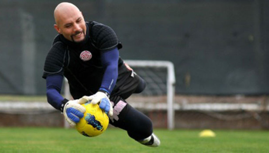 Son dakika: Eski Milli kaleci Ömer Çatkıç FETÖden gözaltında