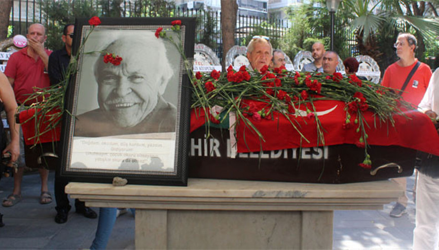 Usta yazar Muzaffer İzgü son yolculuğuna uğurlandı
