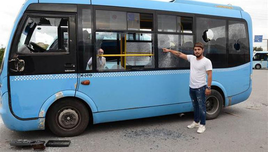 Gebzede minibüs sürücüleri birbirine girdi