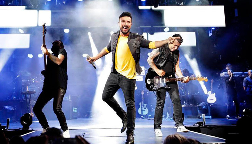 Ağustosta fizy müzik listelerinin galibi Tarkan oldu