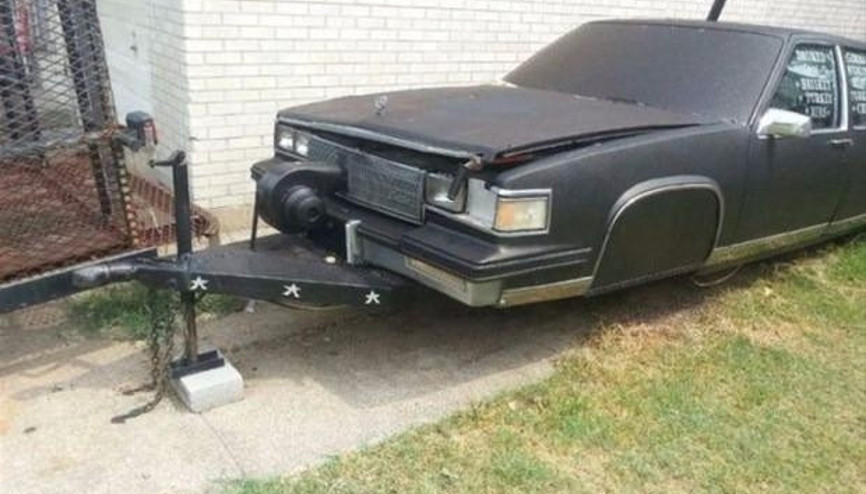 Antika Cadillacını öyle bir şeye çevirdi ki...