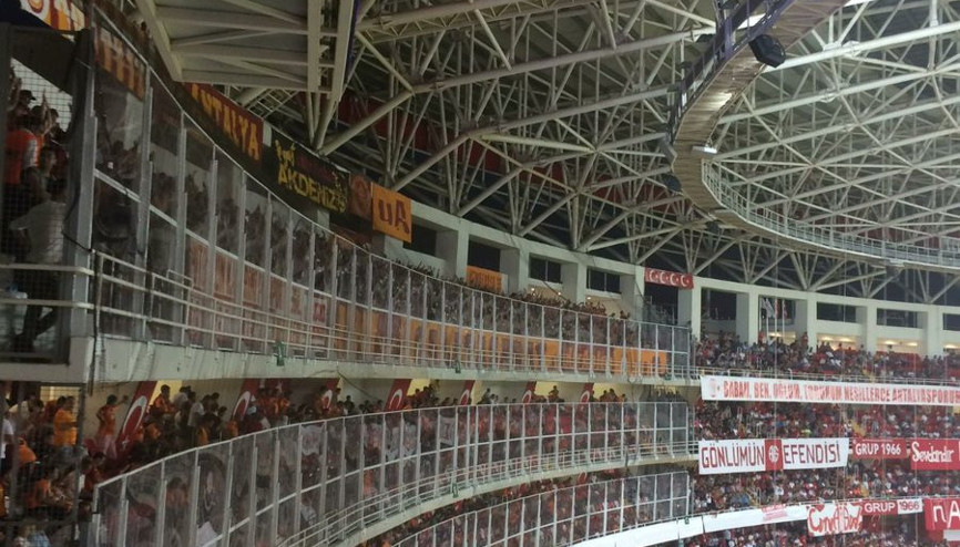 Antalyada Galatasaraylılar hapsedildi