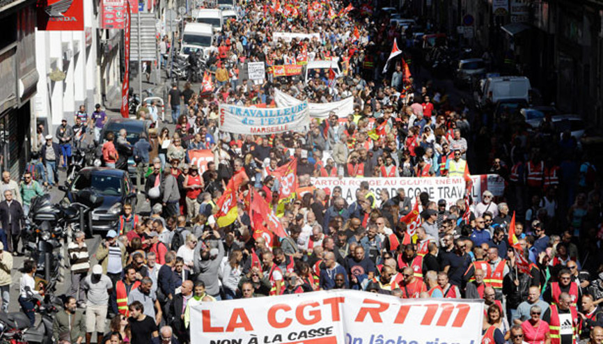 ‘Tembeller burada Macron nerede’