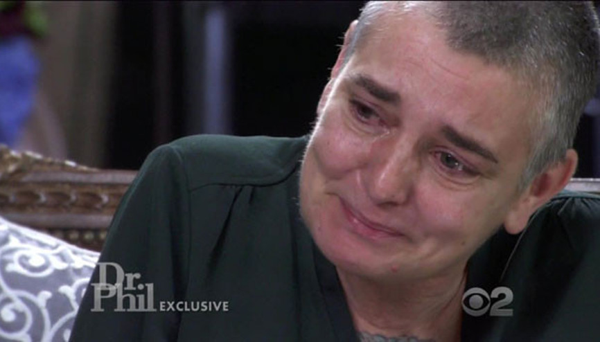 Ünlü şarkıcının gözyaşları Küçücük bir çocukken annem fiziksel ve cinsel olarak beni taciz etti