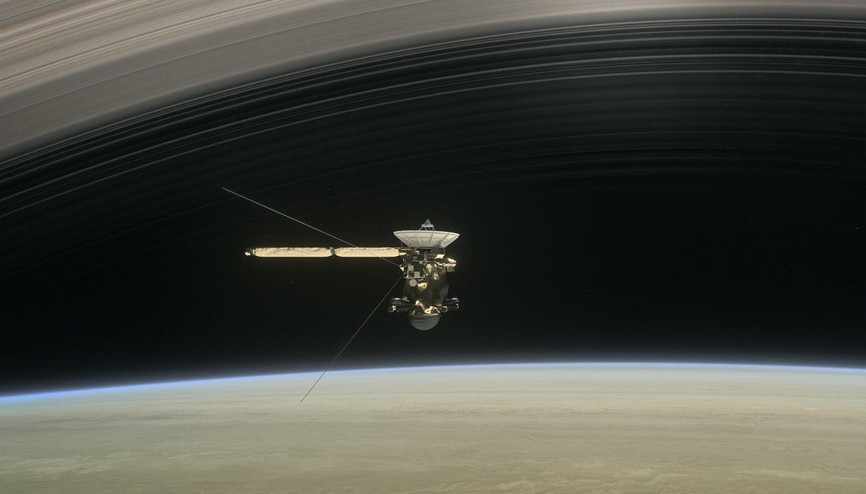 Cassini uzay aracı bugün Satürn gezegenine ölüm dalışı yaptı