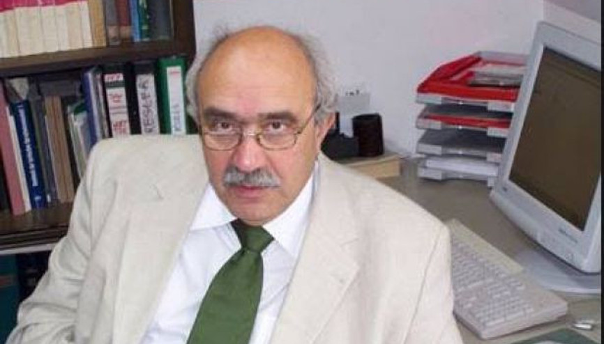 Türkolojinin önde gelen ismi Prof. Tezcan yaşamını yitirdi