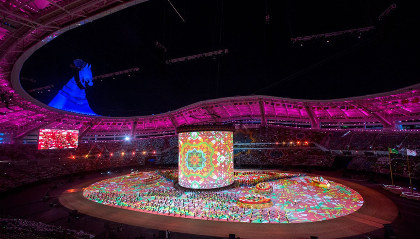 AIMAG’dan görkemli açılış
