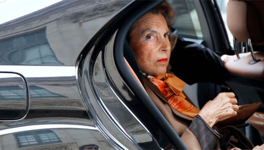 Dünyanın en zengin kadını öldü