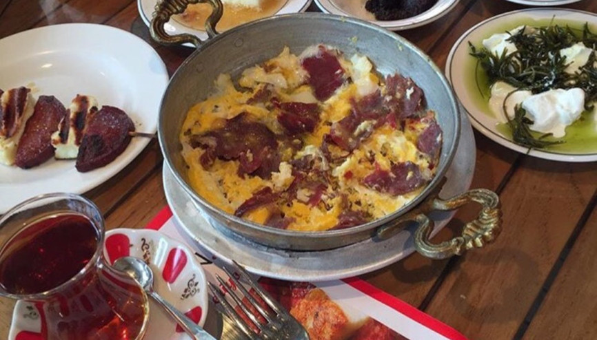 Açık büfe kahvaltısı ile ünlü mekânlar