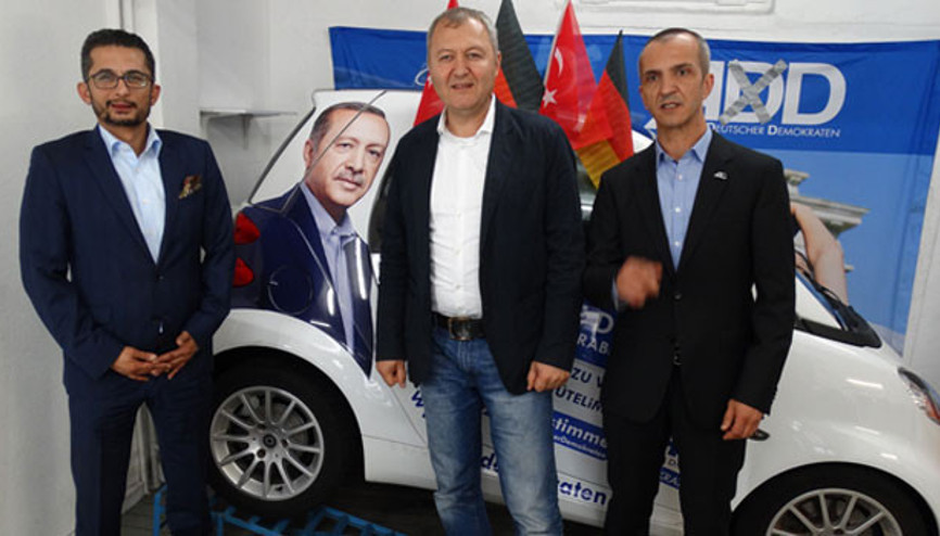 AD-D seçim otomobilini Erdoğana hediye edecek