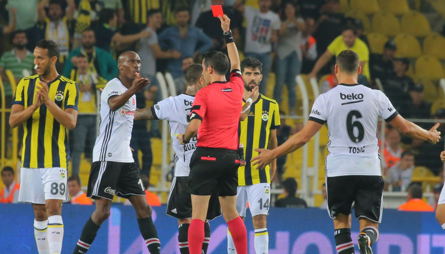 Olaylı derbiden olay Capsler...