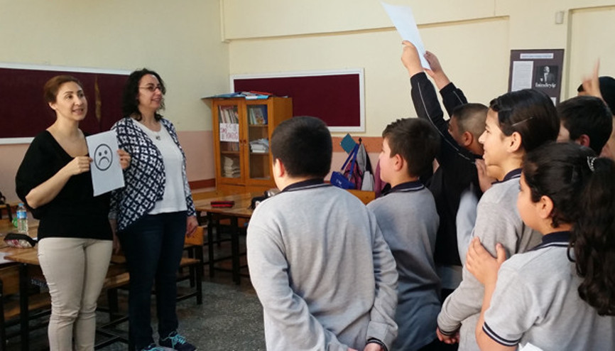 Ortaokullara ‘akran zorbalığı’na karşı eğitim