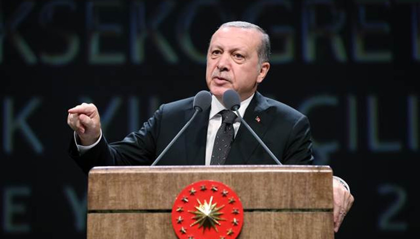 Ders kitaplarının içerikleri konusunda giderek daha fazla şikayet gelmeye başladı