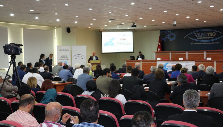 “İşsizliğin çaresi hazır giyim sektörü”