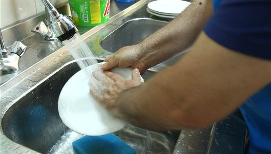 Bulaşıkçılık yapıyordu... Restoran sahibi oldu