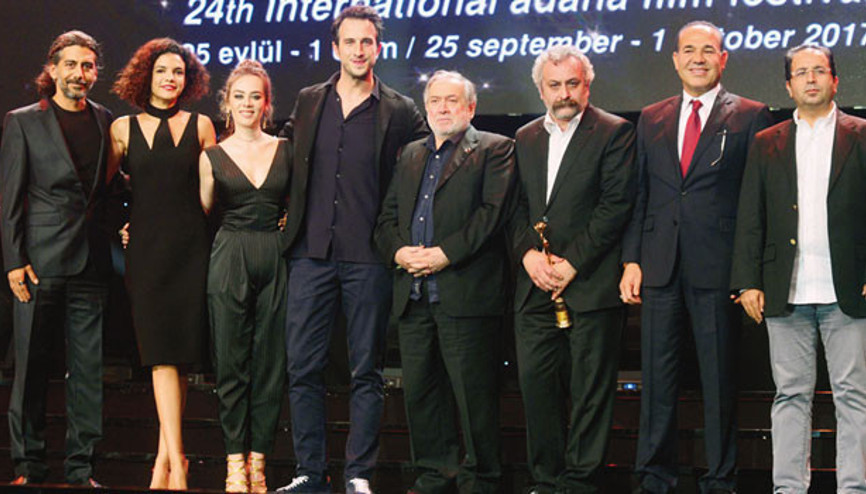 Adananın ödülleri Onur Ünlüye Adananın ödülleri Onur Ünlüye