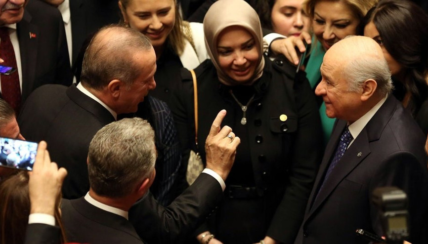 Resepsiyonda o an: Erdoğan ve Bahçeli arasında dikkat çeken diyalog