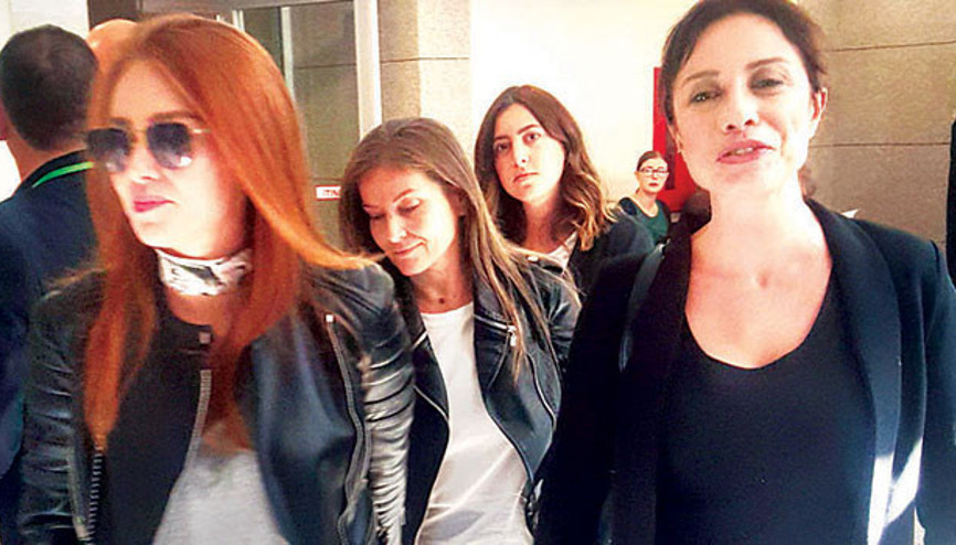 Elçin Sangunun annesi: Kızımın istikbalini engelledi