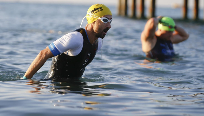 Gloria Ironman 70.3 yarışları Antalyada başladı Gloria Ironman 70.3 yarışları Antalyada başladı