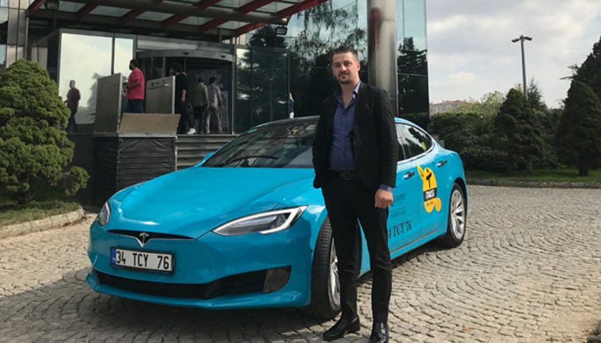 İnşallah kaza olmaz: Tesla’yı gören önüme kırıyor