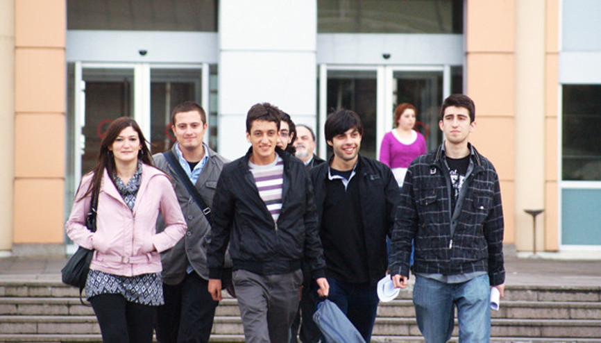 Burs başvuruları dün başladı | KYK burs başvurusu tarih aralıkları