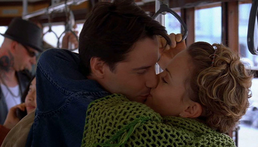 Çevirmenlerin azizliği: Kasımda aşk başka mıdır cidden