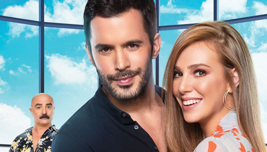 Barış Arduç ve Elçin Sangunun yeni film iMutluluk Zamanının afişi yayınlandı