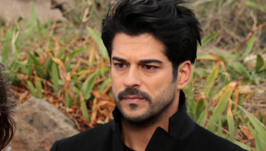 Burak Özçivitten kötü haber Hastanelik oldu