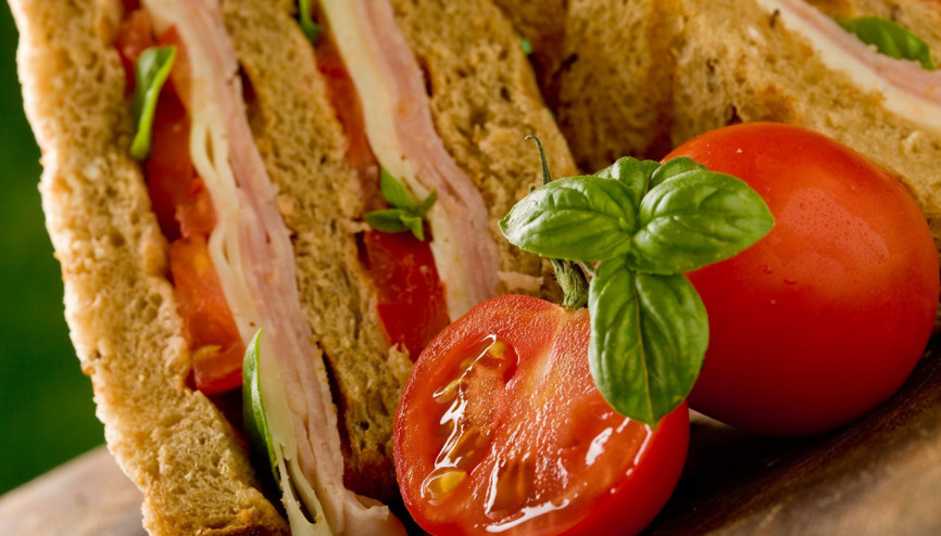 İş yerinde 5 dakikada hazırlayabileceğiniz sağlıklı atıştırmalıklar