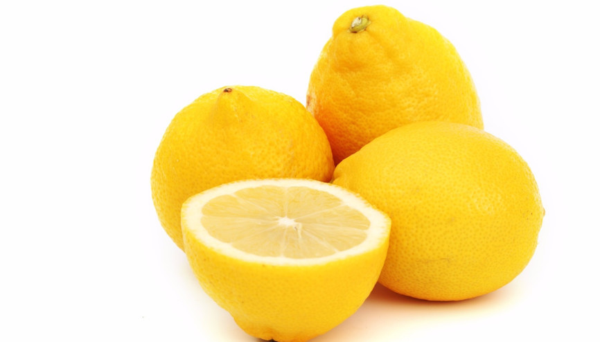 Limonun faydaları nelerdir Limonlu su zayıflatır mı