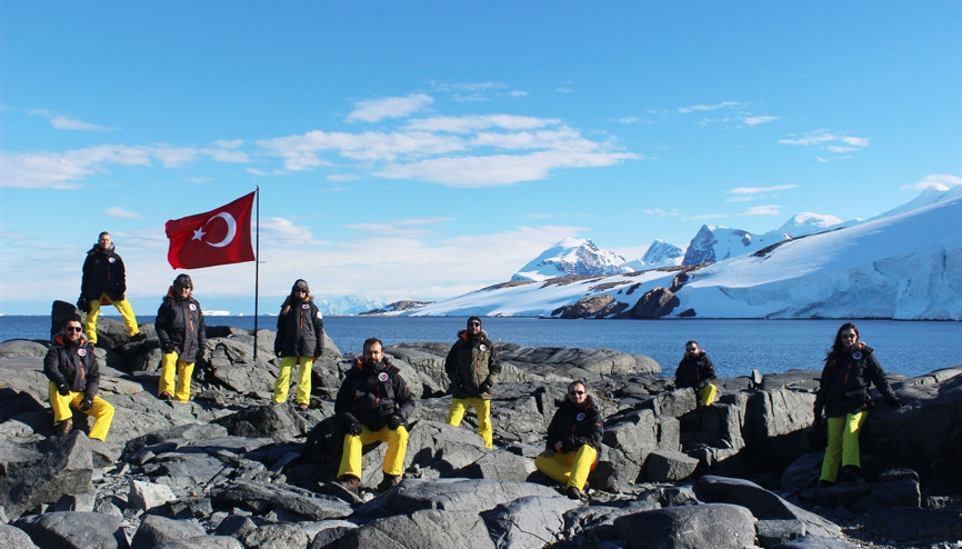 Türk bilim insanları yeniden Antarktika yolcusu Türk bilim insanları yeniden Antarktika yolcusu