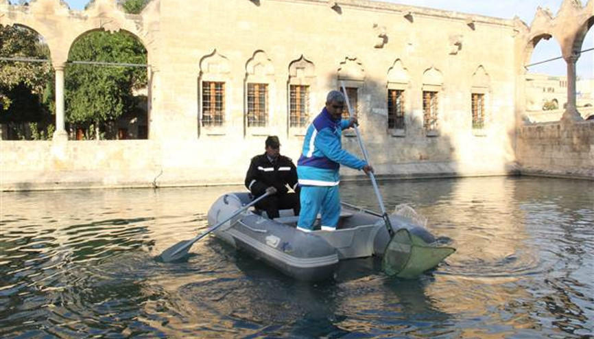 Balıklıgölde nişan yüzüğü aradılar