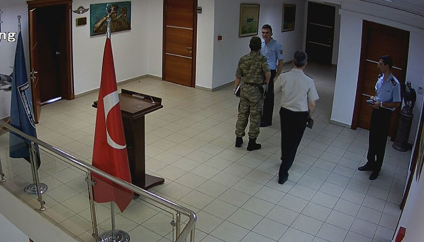Darbe hazırlığı toplantısı kameralarda Darbe hazırlığı toplantısı kameralarda